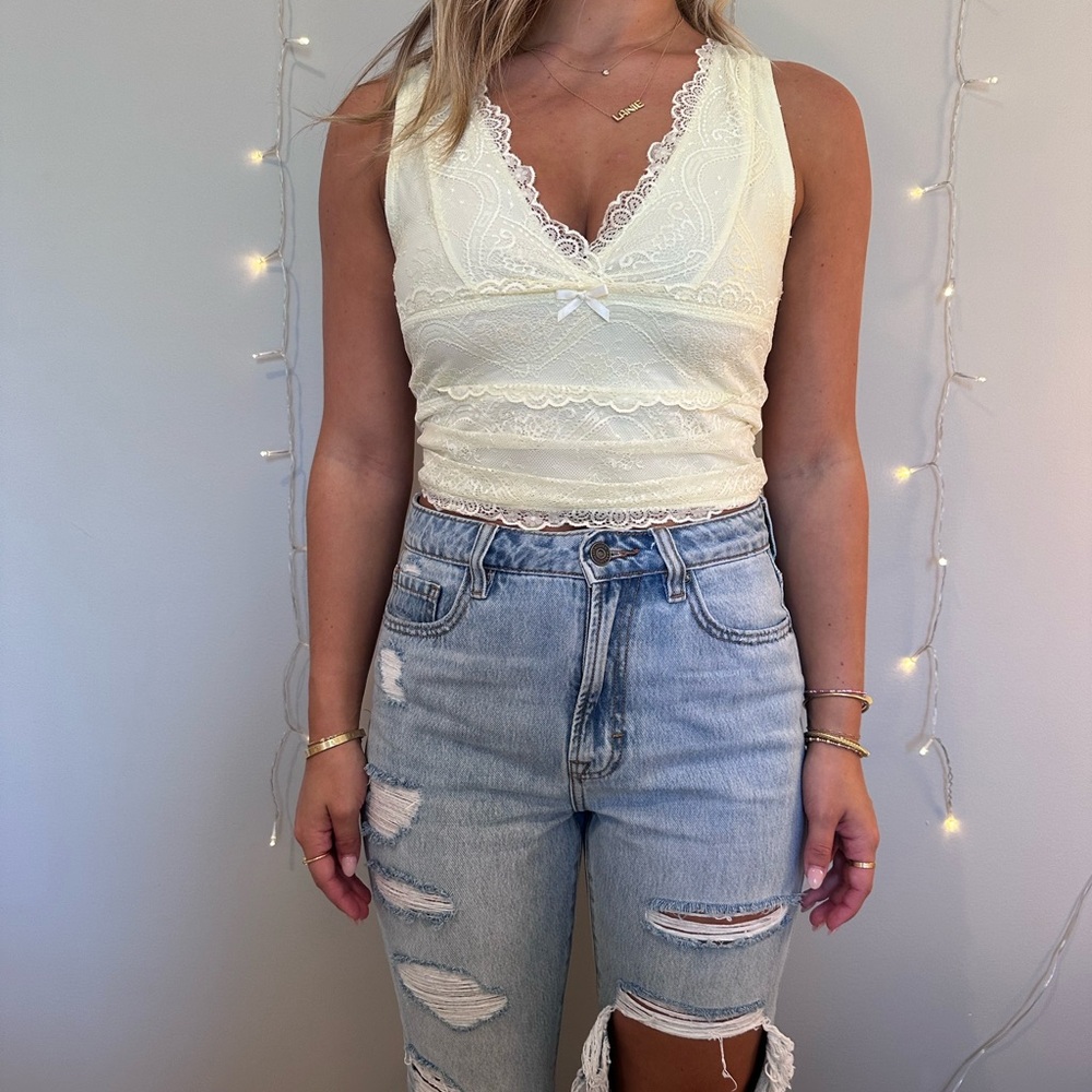 yellow lace tank